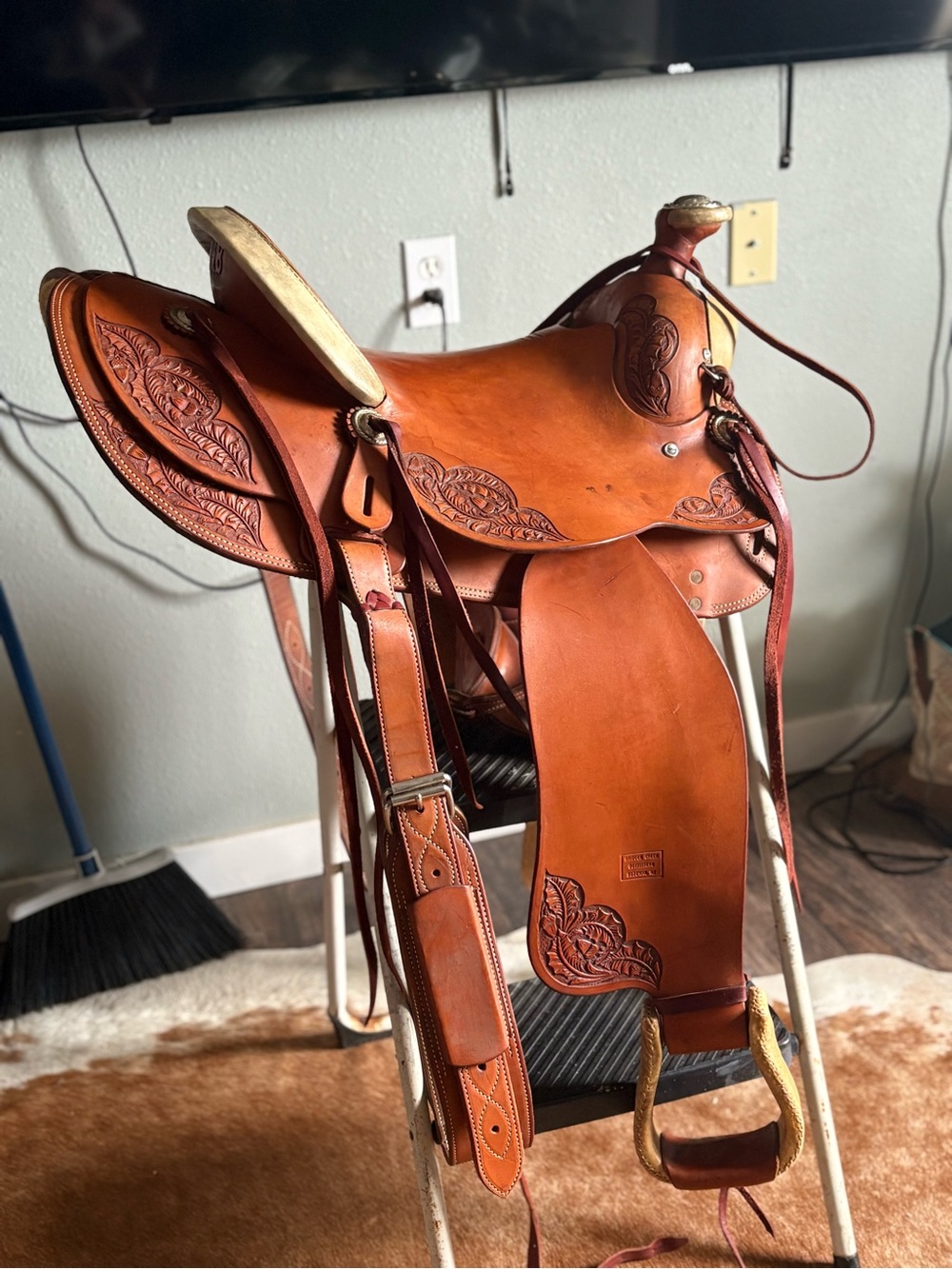 Extremely rare custom Bridger creek outfitters ranch Wade 15” with extras